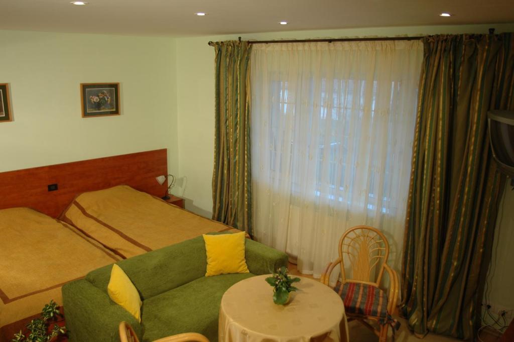 Country Club La Mesteceni Sebeş 객실 사진