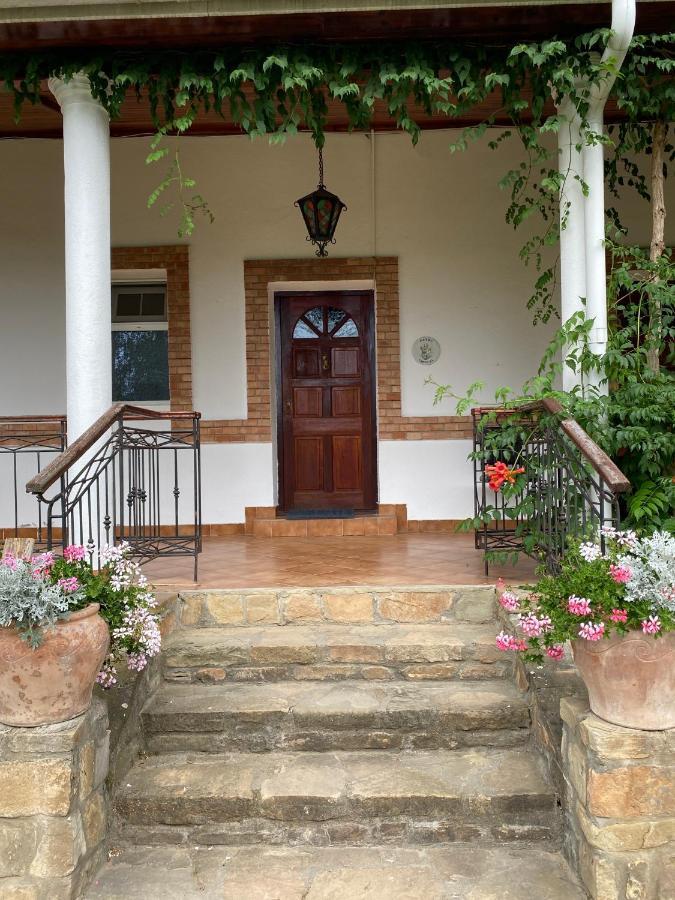Country Club La Mesteceni Sebeş 외부 사진