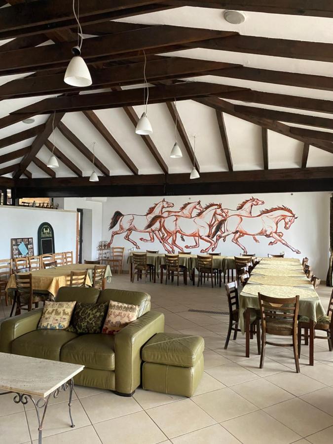 Country Club La Mesteceni Sebeş 외부 사진